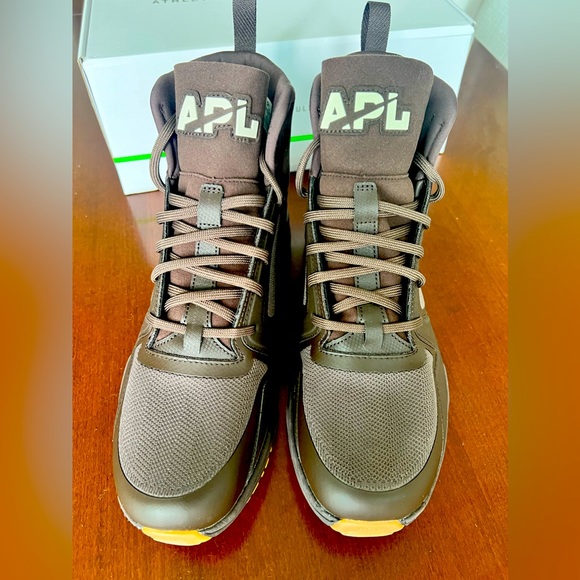 Men’s APL TechLoom Defender - Picture 1 of 5